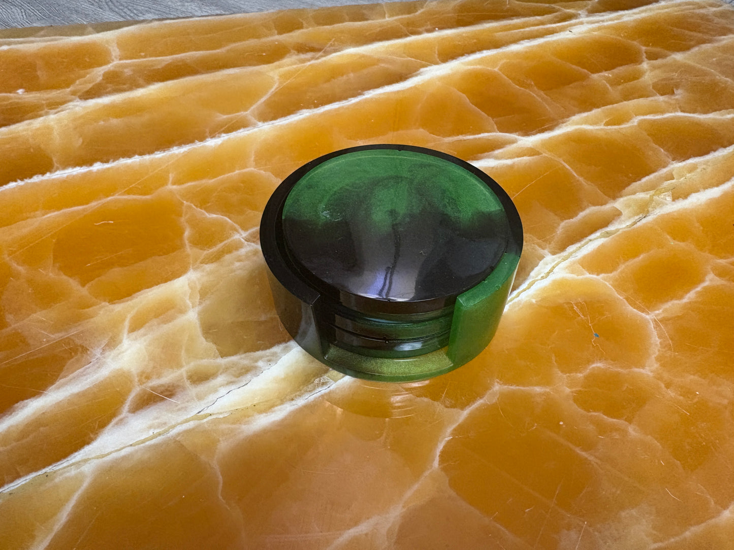 Green & Black Resin Coaster Set – 5 Round Handmade Coasters with Matching Holder, Modern Marbled Drink Coasters for Home & Bar