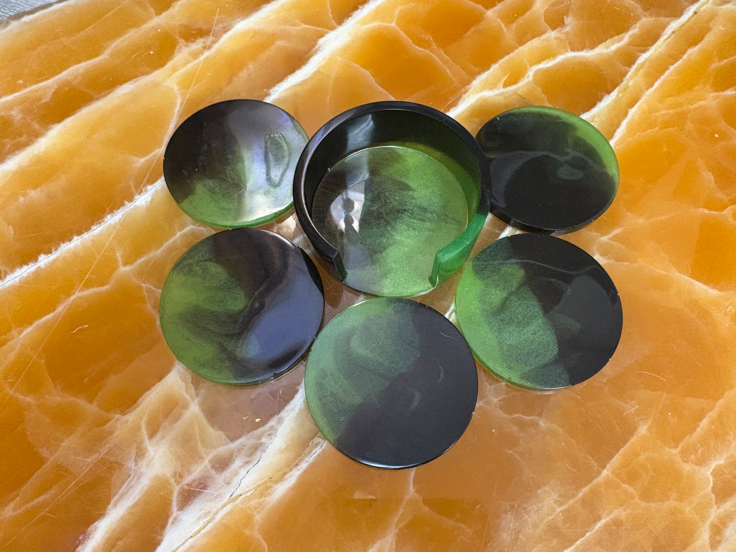 Green & Black Resin Coaster Set – 5 Round Handmade Coasters with Matching Holder, Modern Marbled Drink Coasters for Home & Bar